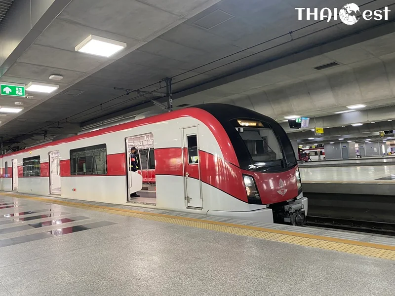 Bangkok SRT Red Line Commuter Train